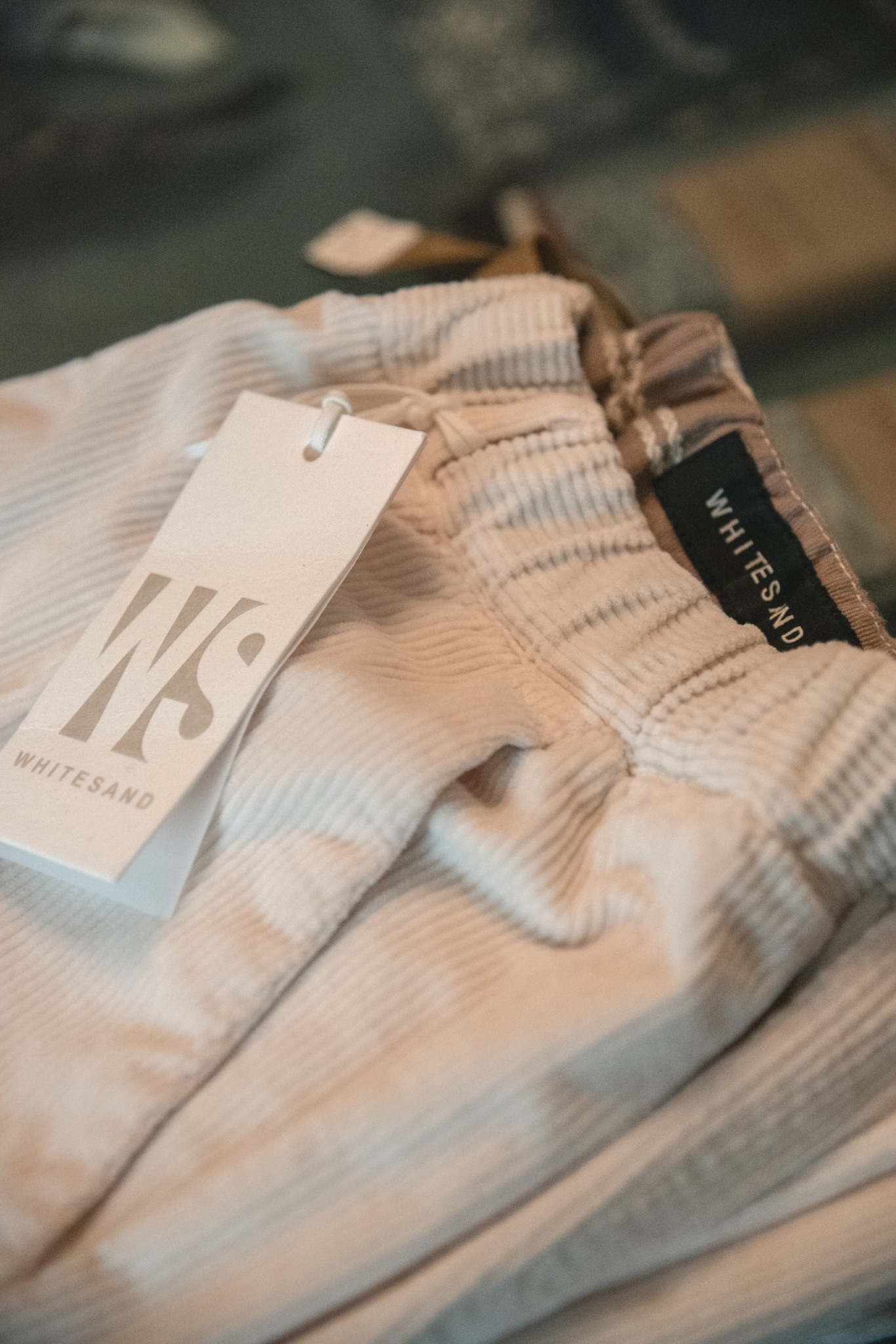 WHITESAND fw25/26