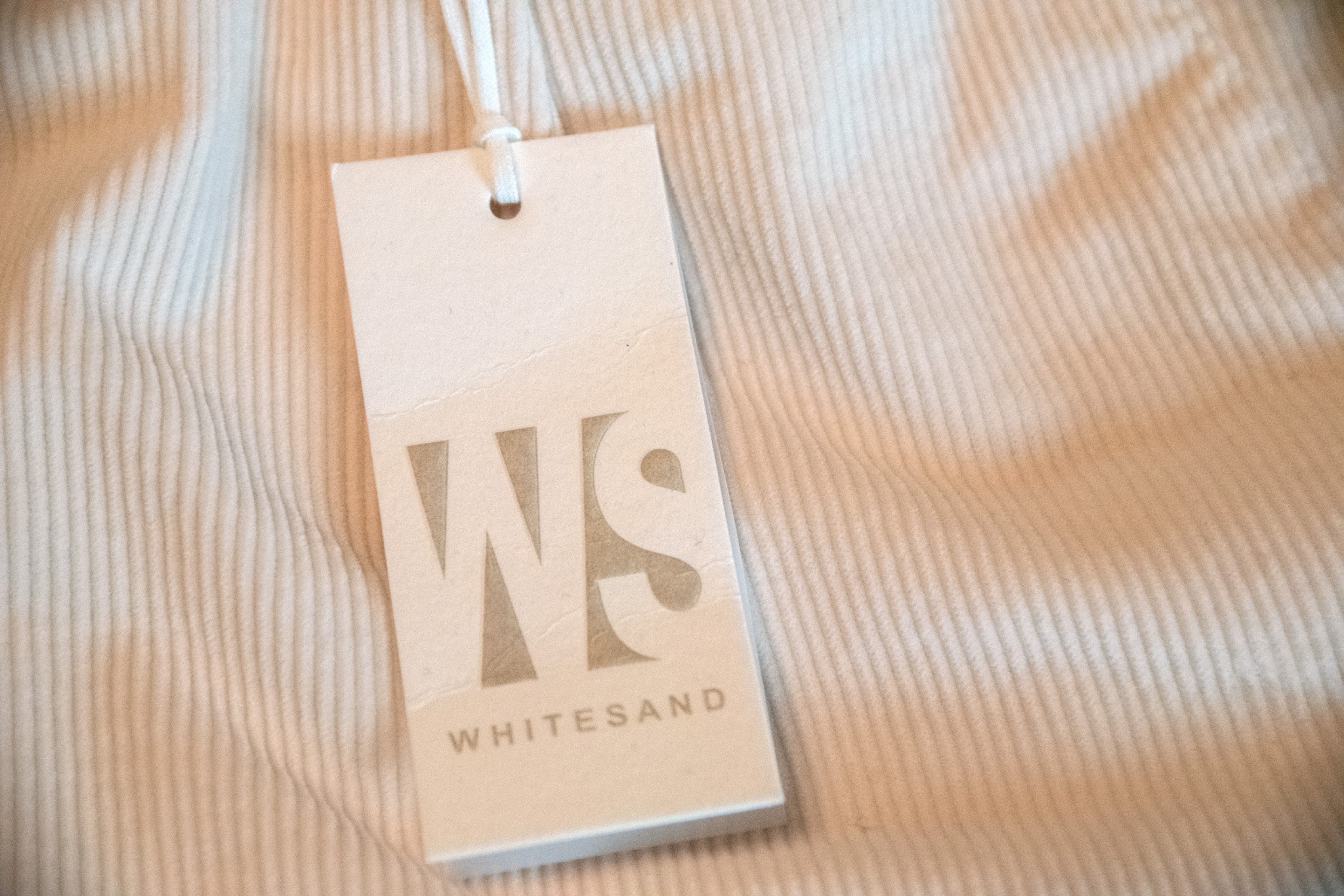 WHITESAND fw25/26